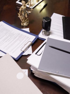 Abogado laboral online ofreciendo consulta jurídica desde despacho en Tenerife